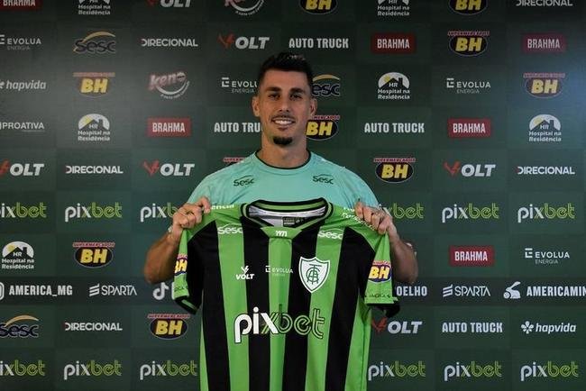 Danilo Avelar (lateral-esquerdo/zagueiro)