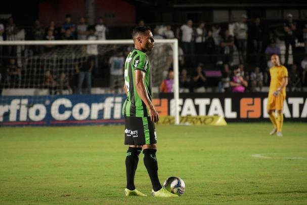 No segundo tempo, Amrica sofreu gol aos 19 minutos e no conseguiu chegar ao empate