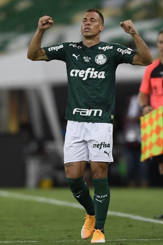 Atacante Breno Lopes, que iniciou a carreira no Cruzeiro, marcou o gol do título do Palmeiras aos 53 minutos do segundo tempo na decisão contra o Santos e se sagrou campeão da Libertadores