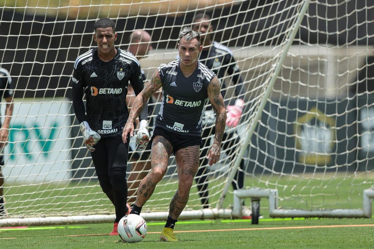 Atltico teve um dia de folga aps o empate com o Cruzeiro no clssico. Elenco de Coudet retomou atividades na Cidade do Galo na tarde desta quarta-feira (15/2).