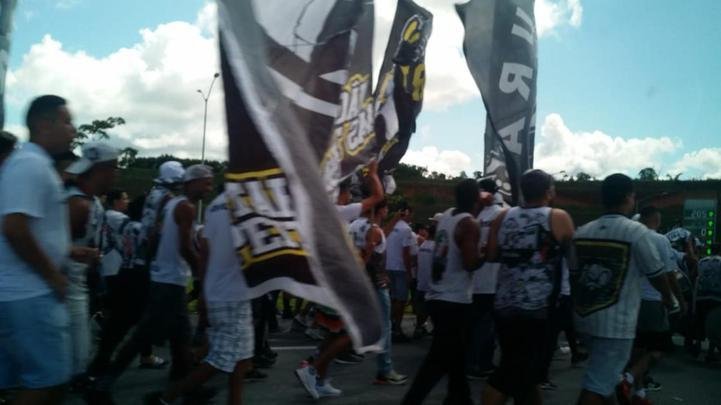 Imagens da chegada de Diego Tardelli