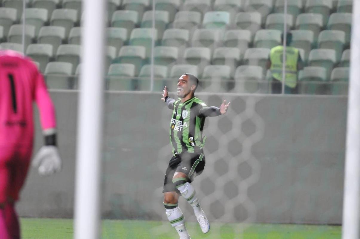 Fotos de Amrica x Pearol pela Sul-Americana, no Independncia