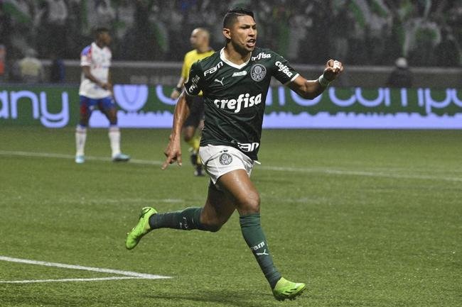 5 - Rony (Palmeiras) - 23 gols em 63 jogos