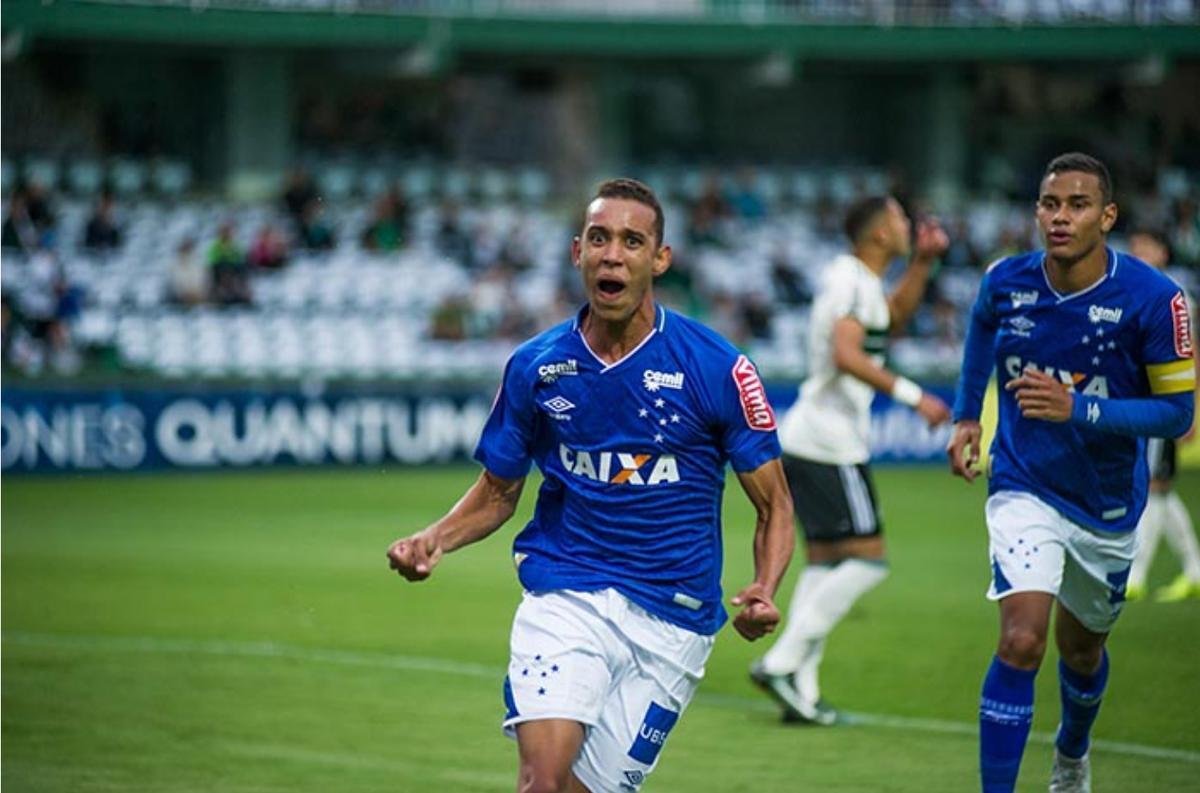 Jonata, atacante, cinco jogos disputados em 2017