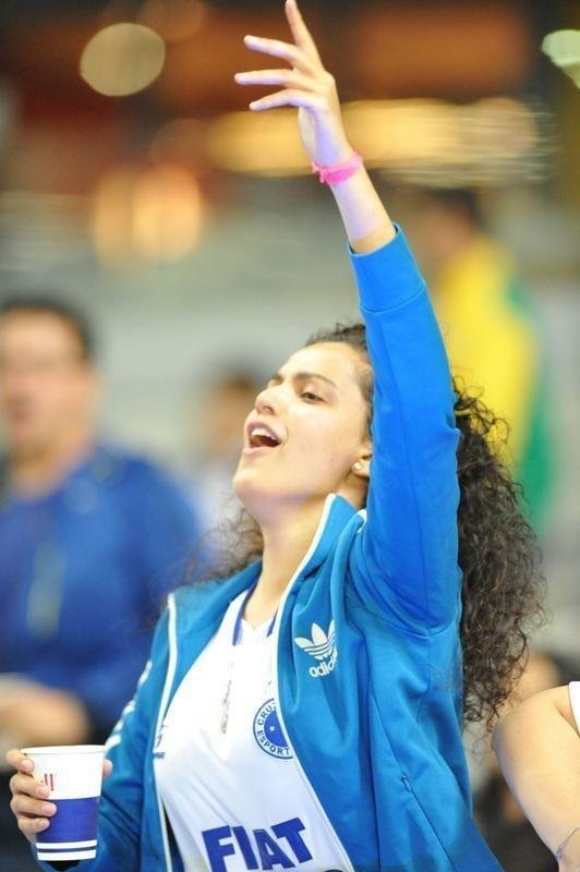 Torcida do Cruzeiro lotou o Mineiro em duelo com o Grmio pela semifinal da Copa do Brasil
