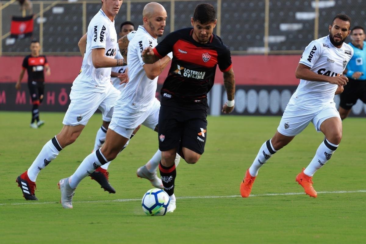 Vitória derrotou Atlético por 1 a 0, no Barradão, com gol de Léo Ceará