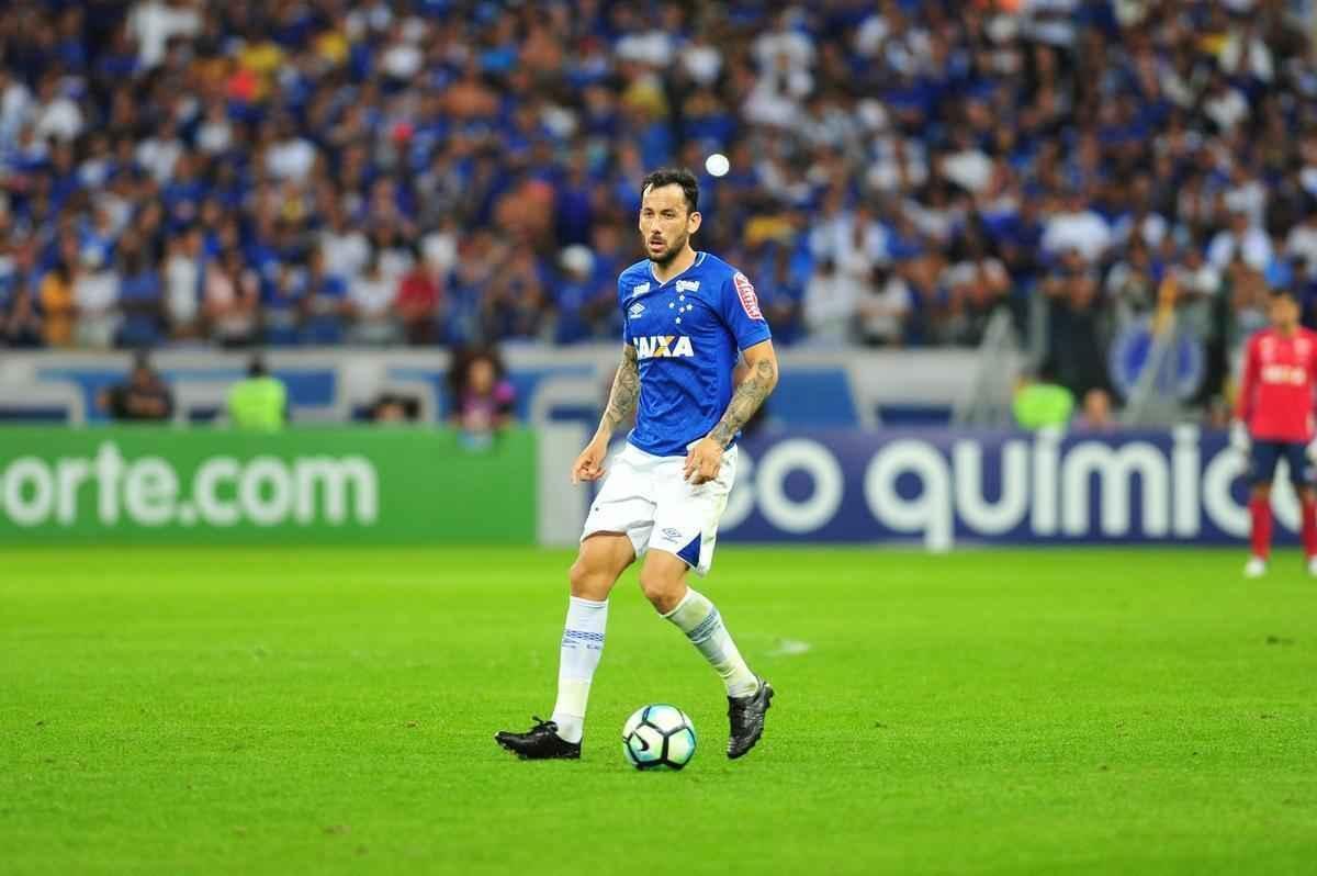 Imagens do jogo entre Cruzeiro e Flamengo, pela 14 rodada da Srie A, no Mineiro