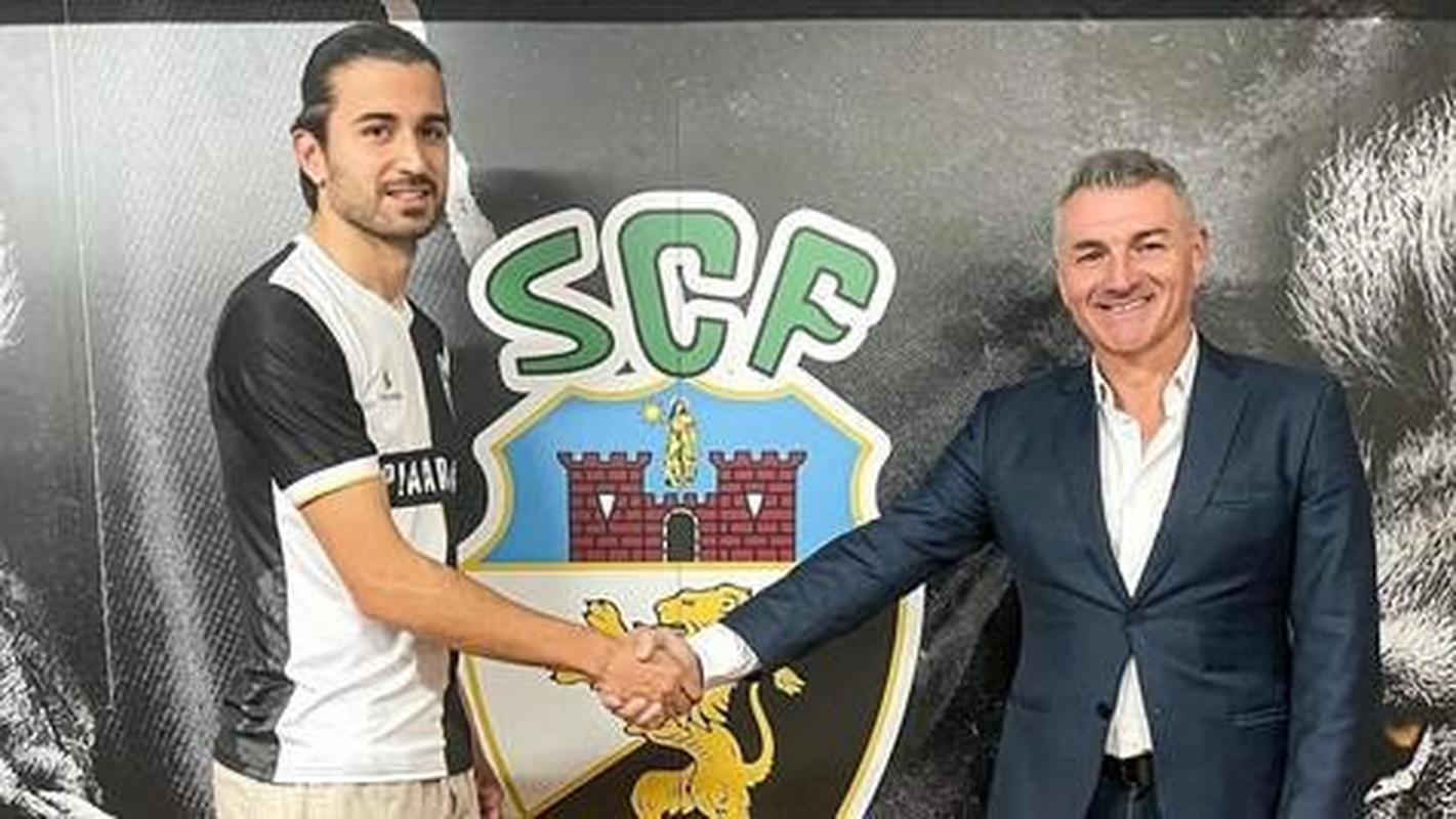 Filho de Bebeto, Mattheus Oliveira  jogador do Farense-POR