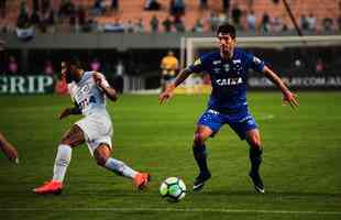 Fotos da vitria do Cruzeiro sobre o Santos, por 1 a 0, no Pacaembu, com gol de Bruno Silva