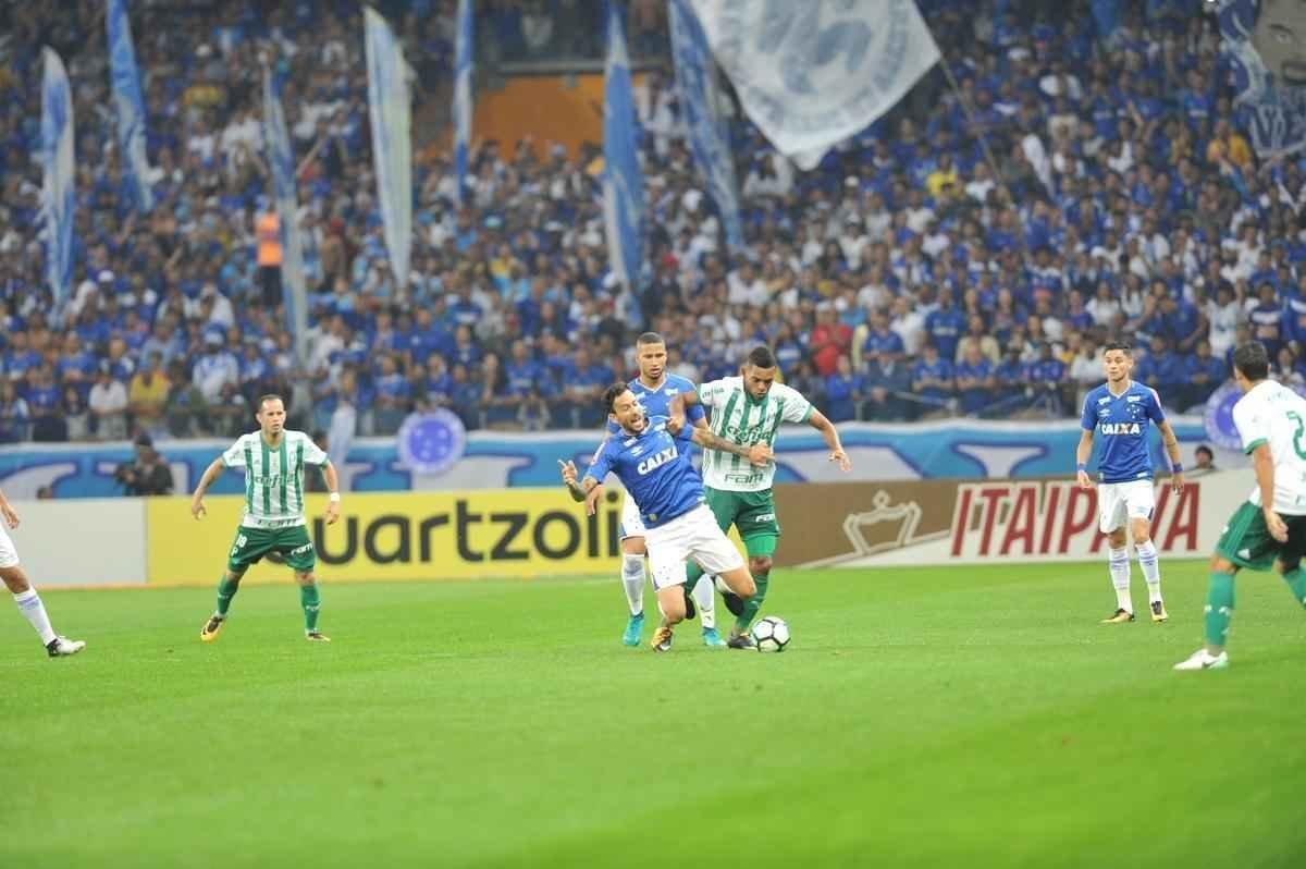 Imagens do jogo entre Cruzeiro e Palmeiras, pelas quartas de final da Copa do Brasil, no Mineiro