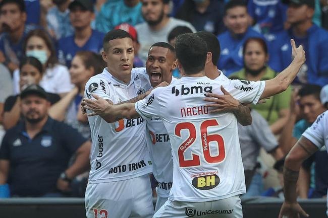 Fotos do jogo de ida das oitavas de final da Copa Libertadores, entre Emelec e Atltico, no estdio George Capwell, em Guayaquil, no Equador