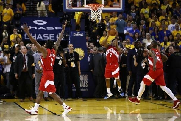Toronto Raptors vence a sexta partida das finais, na Oracle Arena, e faz a festa