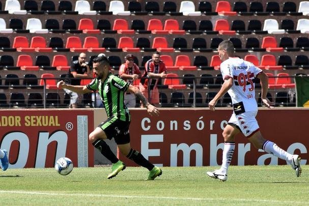 Fotos do empate por 0 a 0 entre Botafogo-SP e Amrica, em Ribeiro Preto, pela Srie B do Brasileiro