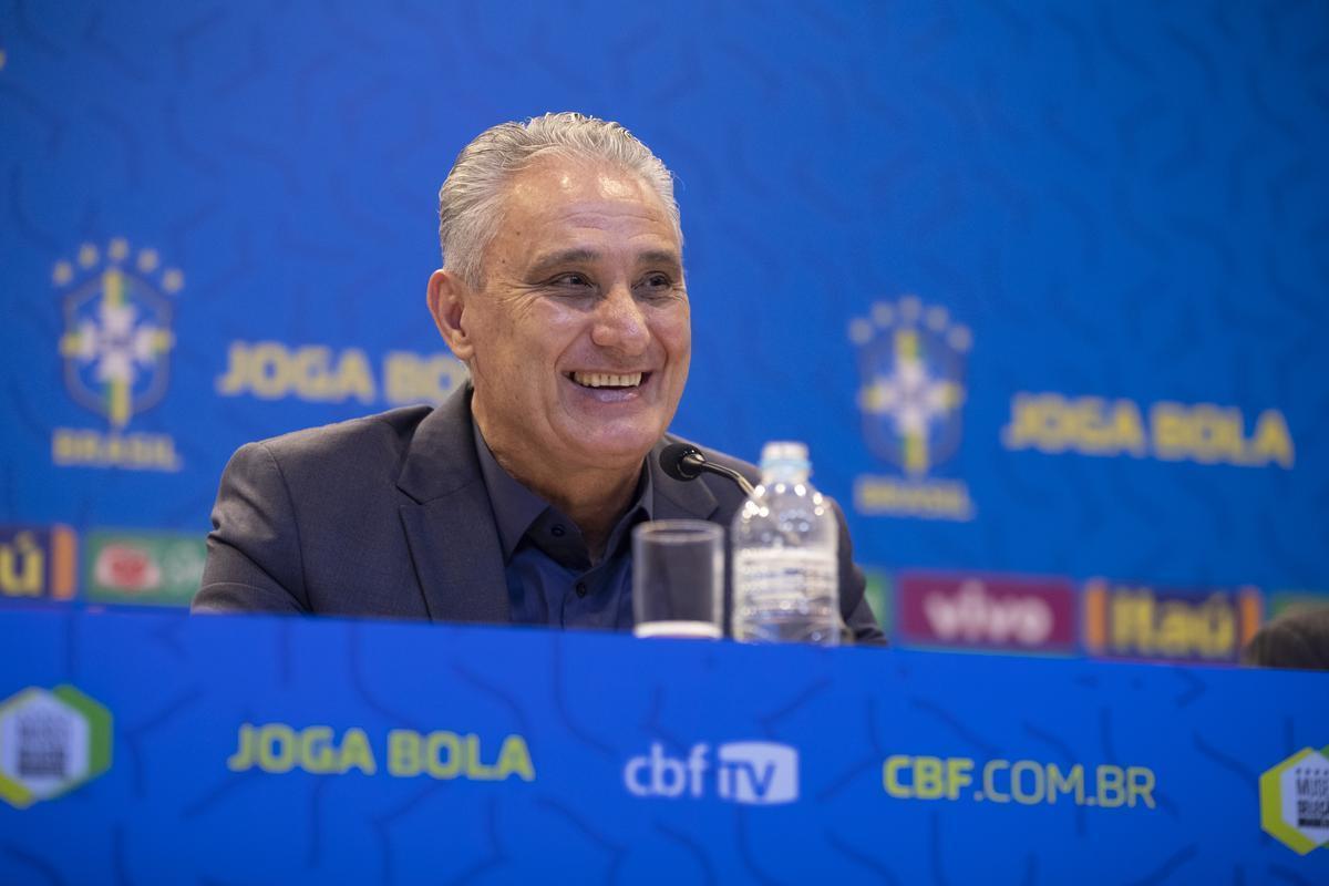 Tcnico Tite convocou a equipe nacional para jogos nos Estados Unidos, em setembro.