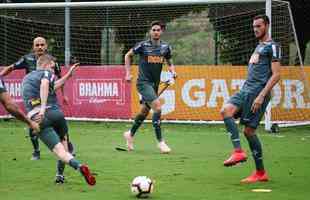 Jogadores do Atltico treinaram nesta tera-feira, vspera do jogo com o Defensor