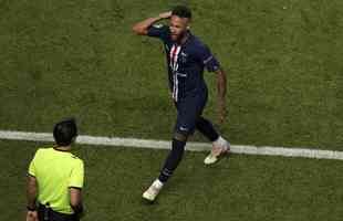 A tristeza de Neymar com a perda da Liga dos Campees