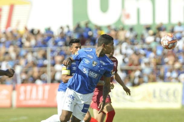 Cruzeiro abriu 2 a 1 no primeiro tempo, com gols de Raniel e Robinho; Alemo descontou para o Guarani