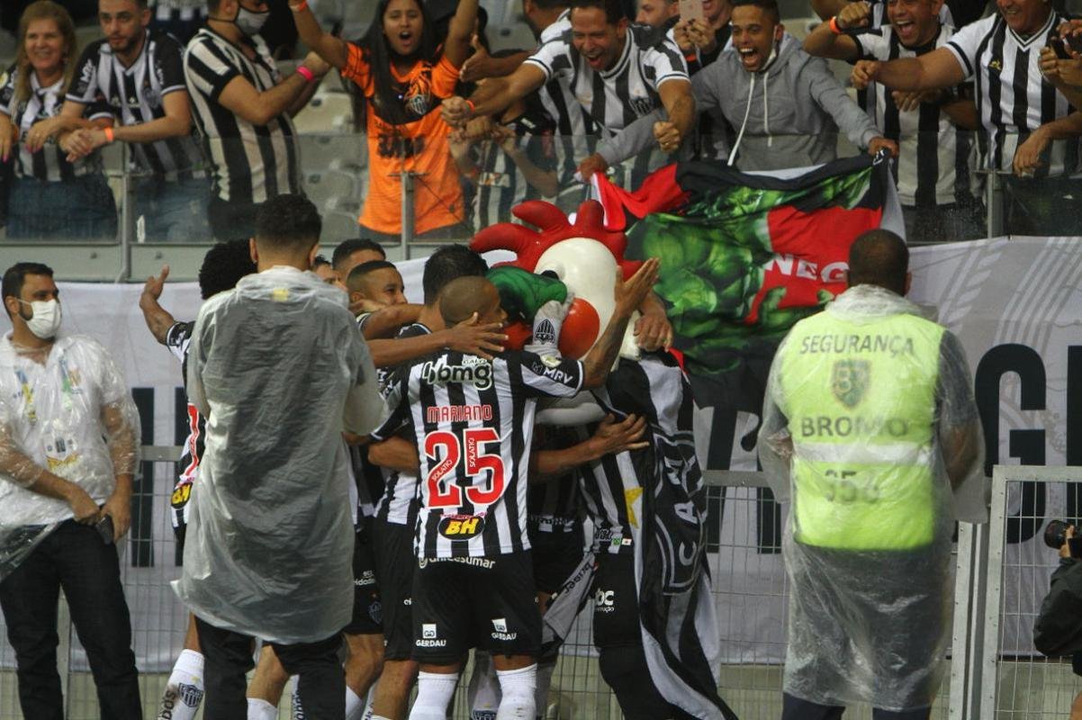 Festa de Hulk com os dois marcados sobre o Juventude no Mineiro