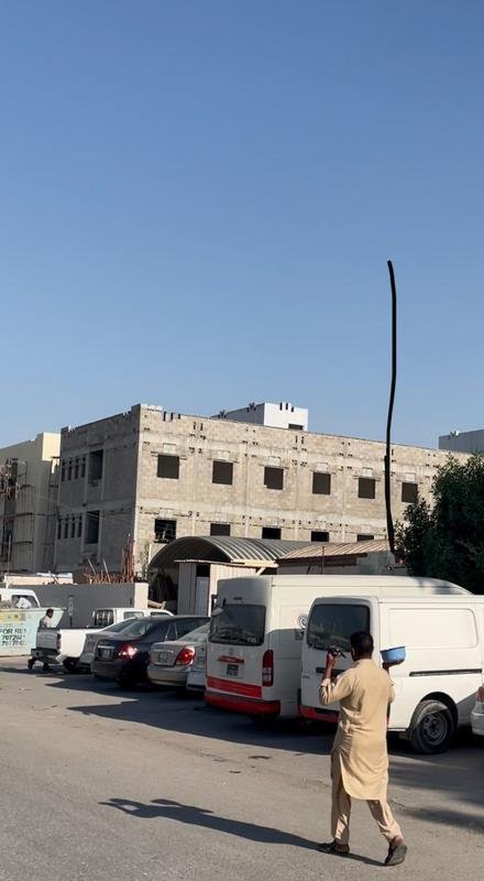 Cenas da rea Industrial, regio pobre de Doha habitada por imigrantes