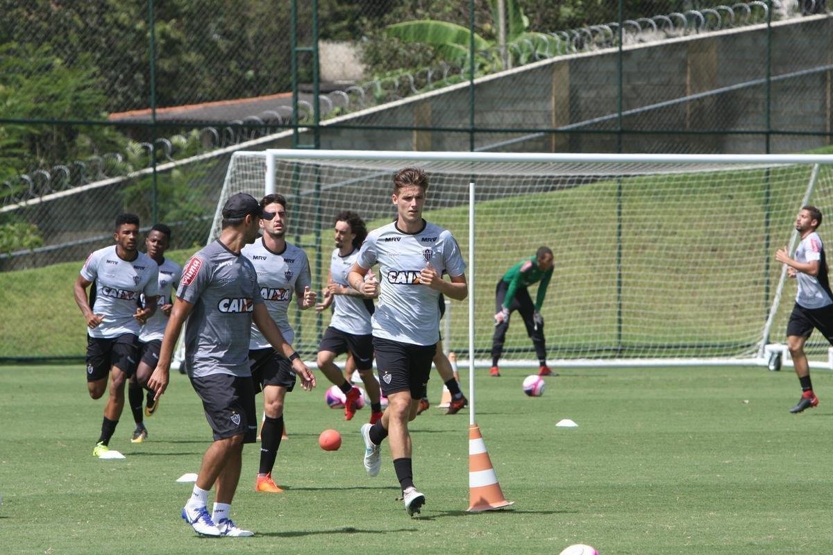 Imagens do treino do Atltico