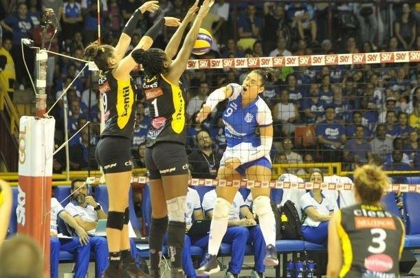 Minas x Praia: veja fotos da primeira partida da final