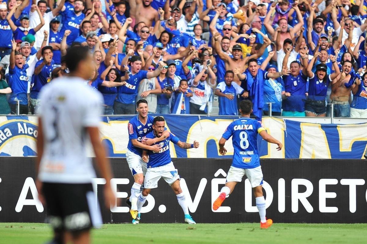 Rafinha, para o Cruzeiro, e Clayson, para o Corinthians, marcaram os gols da partida