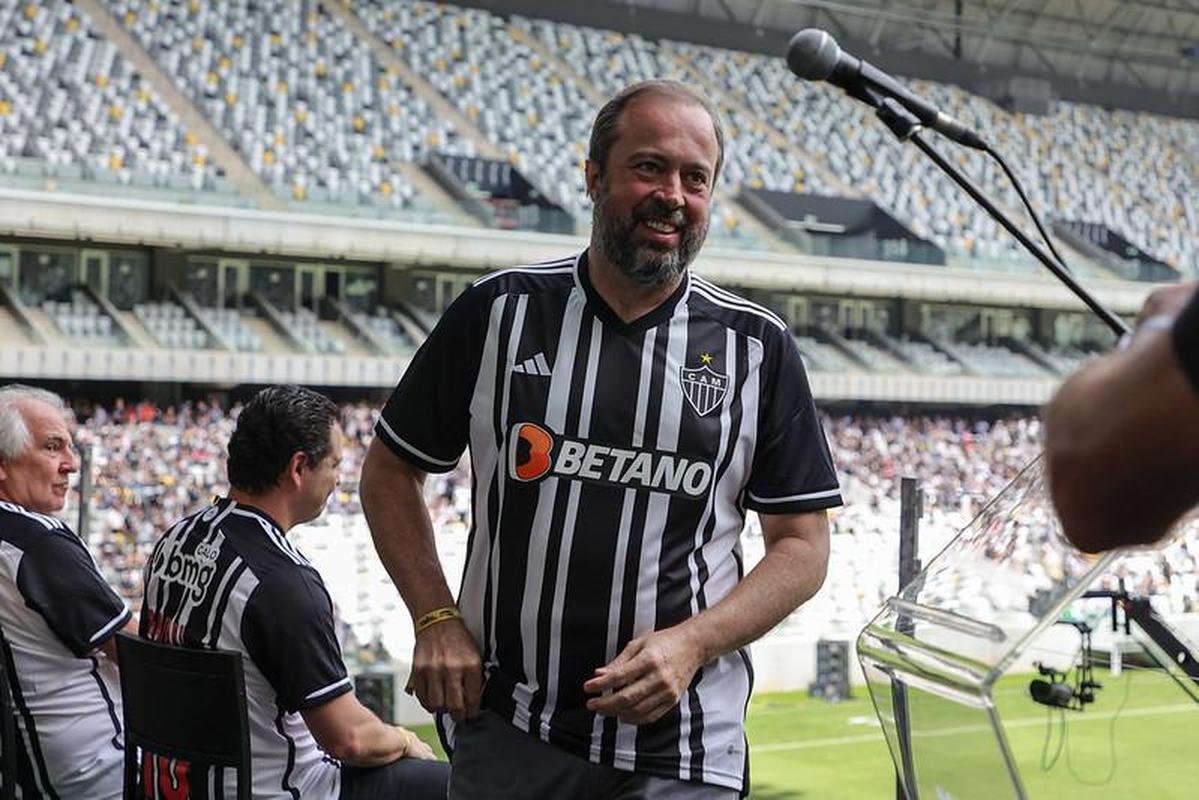 Fotos de autoridades, dirigentes e polticos na inaugurao da Arena MRV