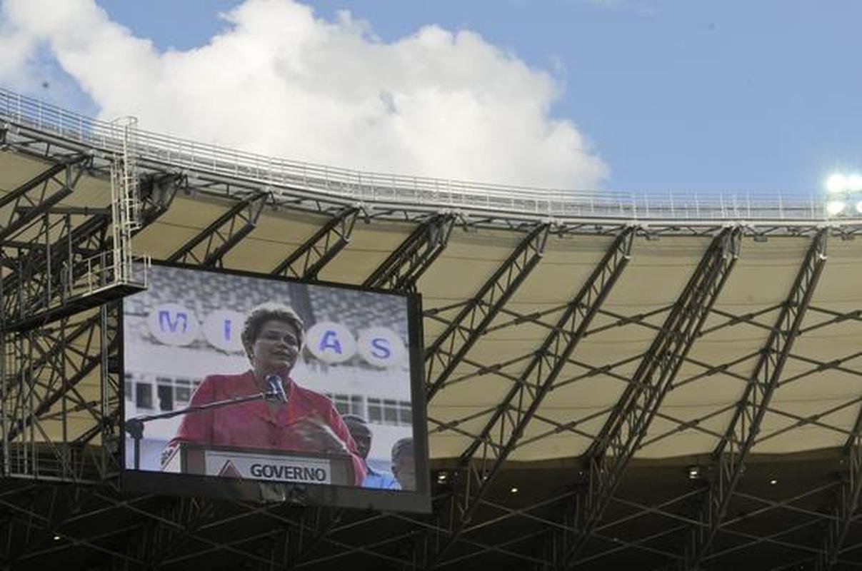Com presena de personalidades, Mineiro reabre portas