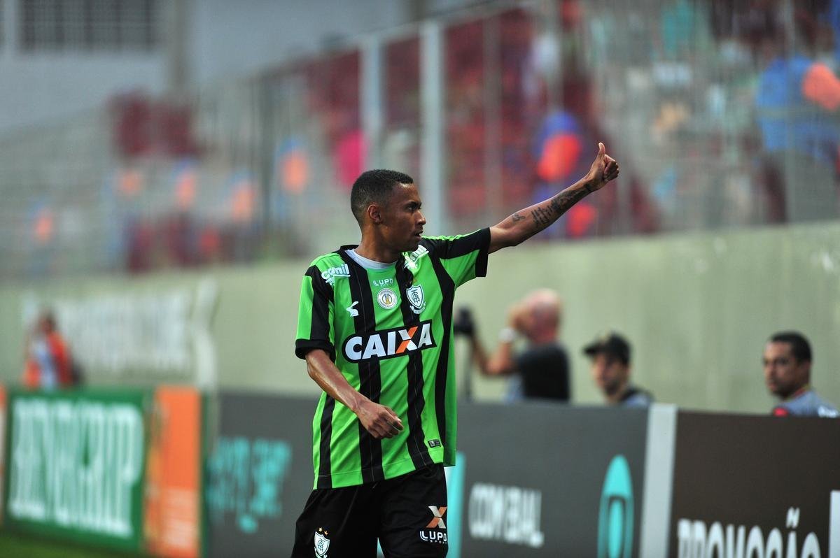 Amrica e Chapecoense fizeram confronto direto por posies na tabela do Campeonato Brasileiro