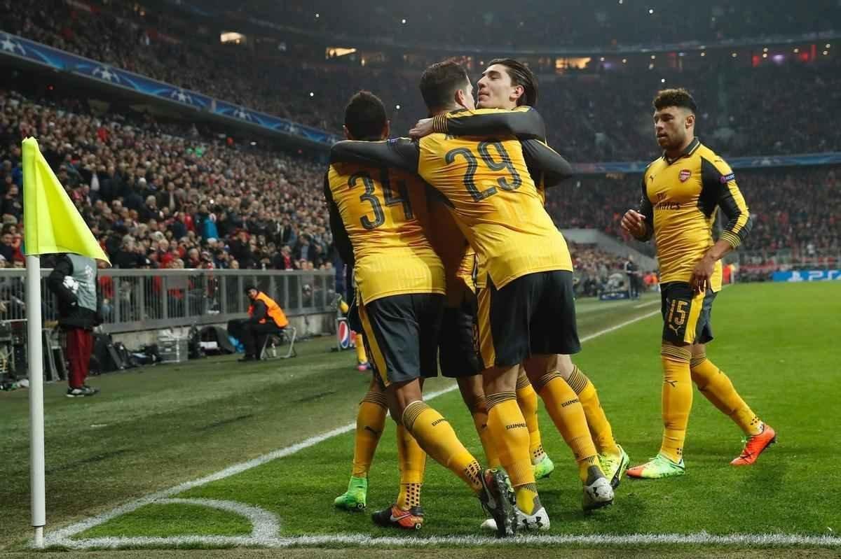 Thiago Alcntara (2), Robben, Lewandowski e Muller marcaram os gols alemes; Snchez descontou para o Arsenal