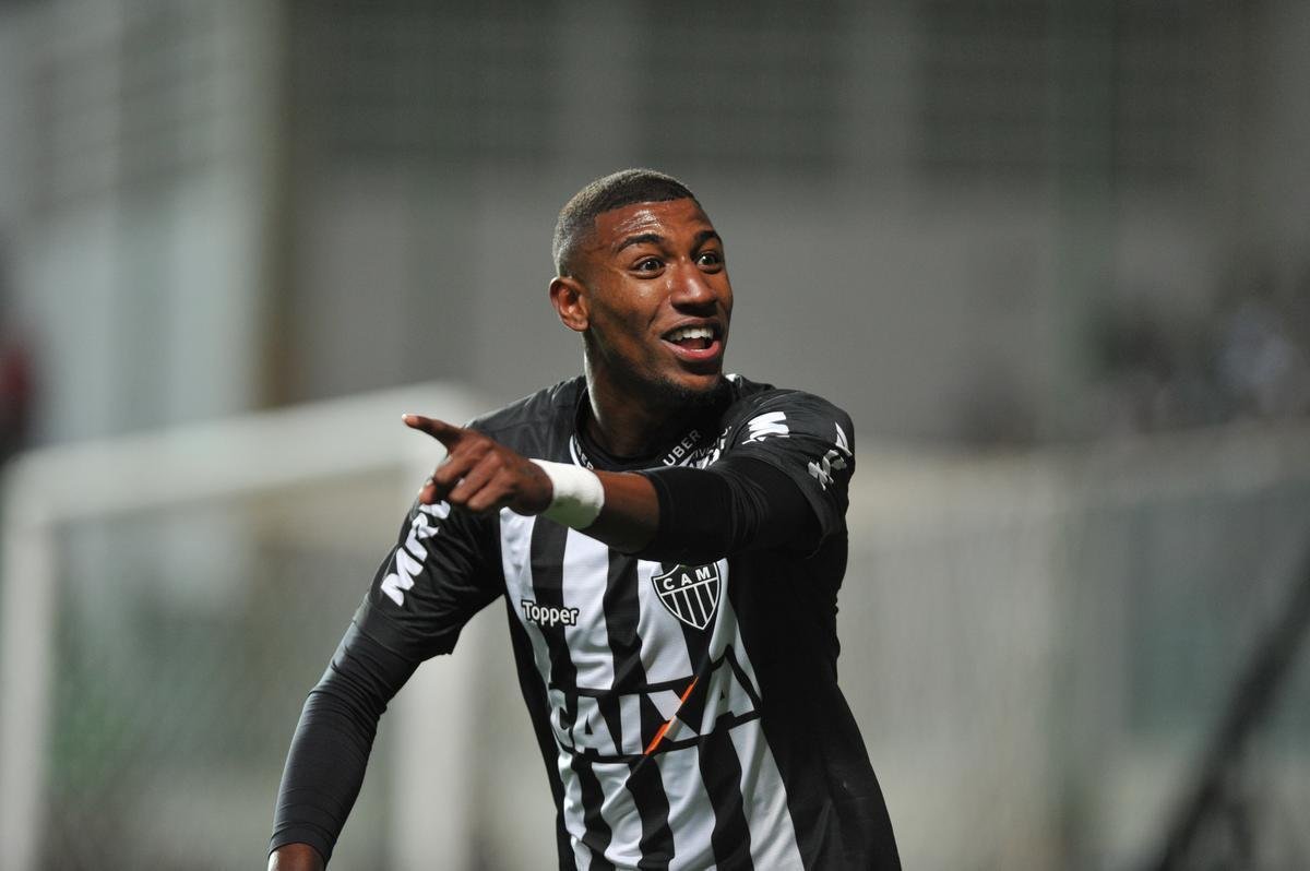 Emerson (2019) - O garoto de apenas 20 anos foi vendido pelo Atltico para o Barcelona por 12,1 milhes de euros (cerca de R$ 50,8 milhes). Emerson foi a segunda venda mais cara da histria do Atltico. Pelo Galo, o jogador fez 23 jogos e um gol. Ele foi contratado junto  Ponte Preta em 2018.