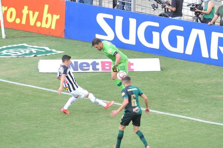 Fotos do jogo de ida da final do Campeonato Mineiro, entre Amrica e Atltico, no Independncia, em Belo Horizonte