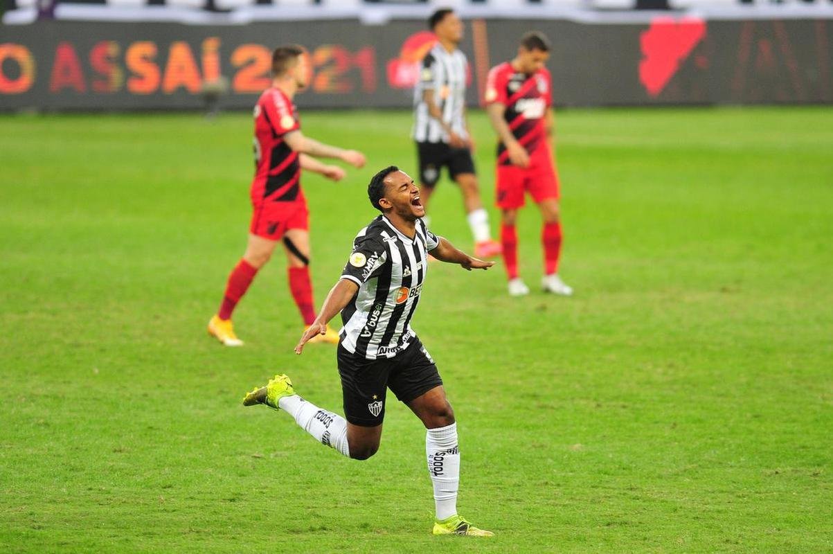 Imagens do confronto entre Atltico e Athletico-PR, vlido pela 14 rodada da Srie A do Campeonato Brasileiro