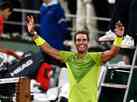Nadal vence Djokovic em mais de 4h de jogo e avança em Roland Garros