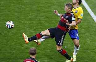 Centroavante Fred em ao na derrota do Brasil por 7 a 1 para a Alemanha, na semifinal da Copa do Mundo de 2014, no Mineiro. Jogador tambm disputou o Mundial de 2006, na prpria Alemanha.