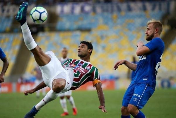 Fluminense e Cruzeiro em partida vlida pela segunda rodada do Brasileiro