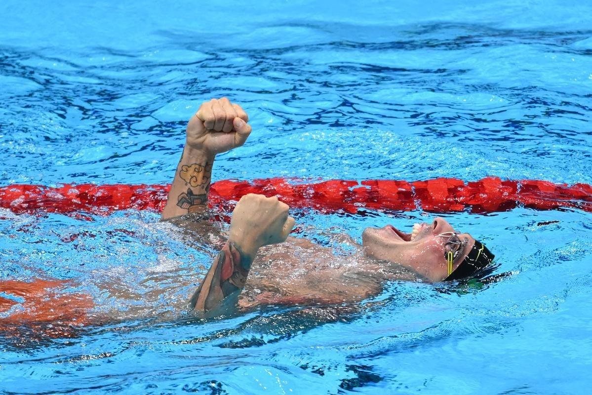 Bruno Fratus, do Minas, percorreu os 50m da piscina do Tokyo Aquatics Centre em 21s57 e levou o bronze