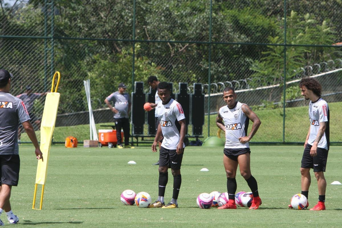 Imagens do treino do Atltico