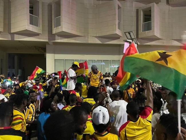 A animada torcida de Gana em Doha, no Catar