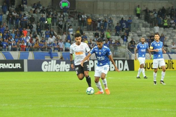 Fotos de Cruzeiro x Corinthians, no Mineiro, pela oitava rodada do Campeonato Brasileiro