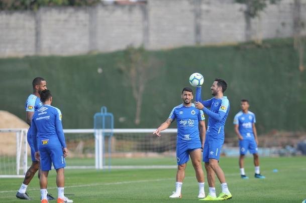 Fotos do segundo dia de trabalho do tcnico Rogrio Ceni no Cruzeiro