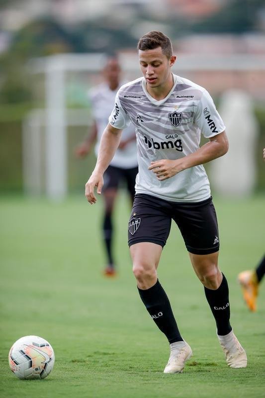 Veja fotos do treino do Atltico