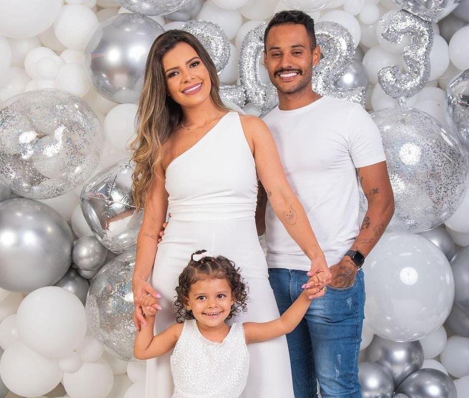 Mateus Gon�alves ao lado da fam�lia