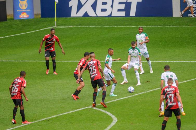 América e Athletico-PR se enfrentaram no Independência, pela 20ª rodada da Série A do Brasileiro