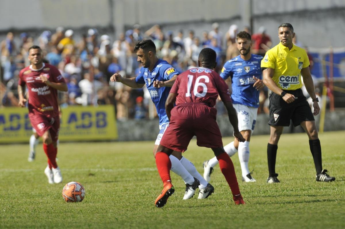 Cruzeiro abriu 2 a 1 no primeiro tempo, com gols de Raniel e Robinho; Alemo descontou para o Guarani