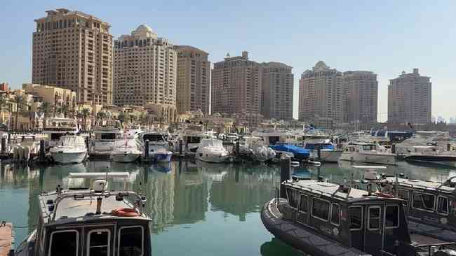 A marina de Porto Arabia tem edifcios com temtica rabe