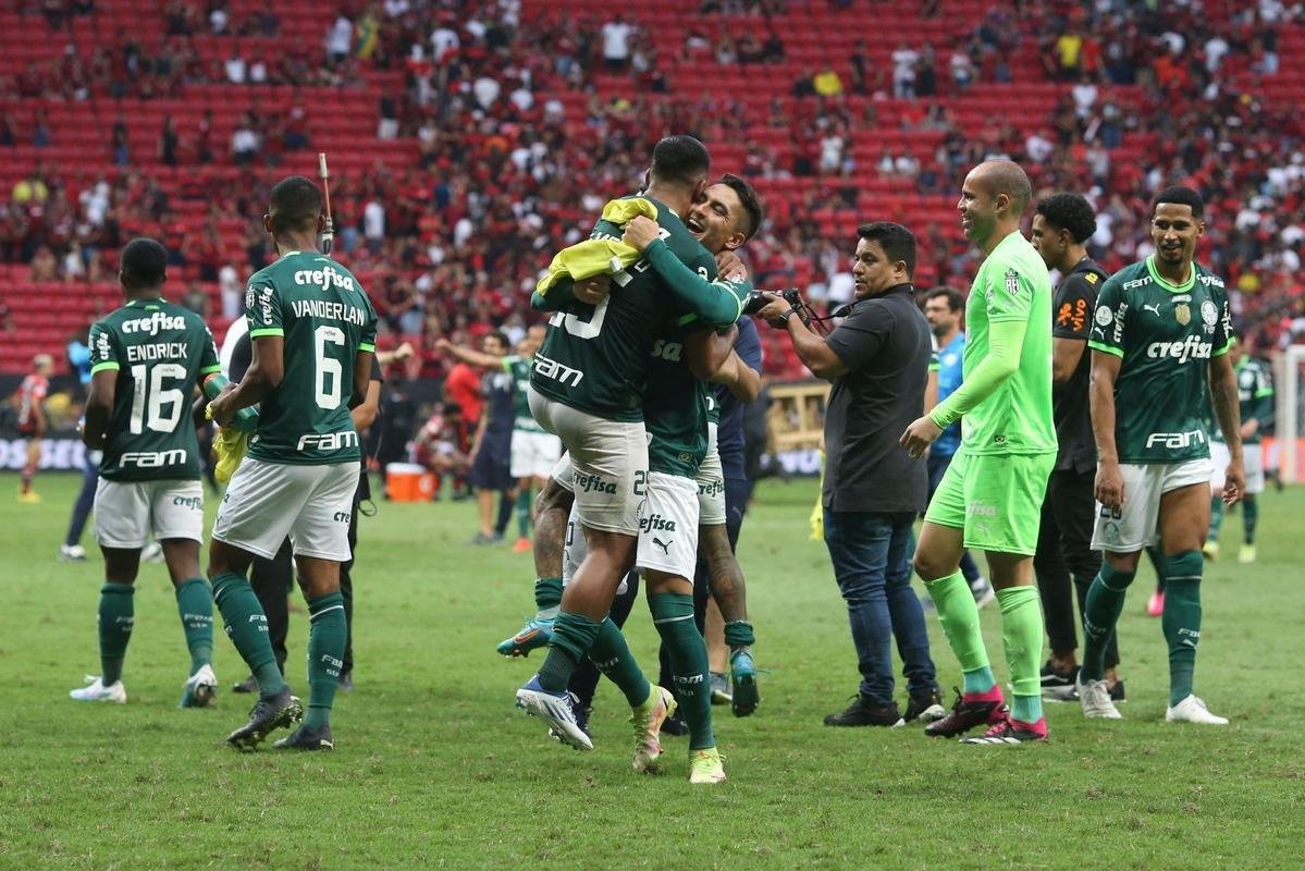 Fotos da Supercopa do Brasil entre Palmeiras e Flamengo e da festa pelo ttulo alviverde