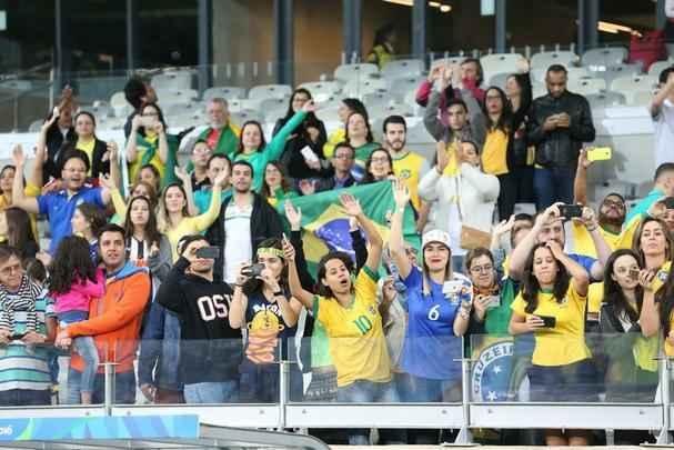 Torcedores no Mineiro durante jogo entre Brasil e Austrlia pelos Jogos Olmpicos