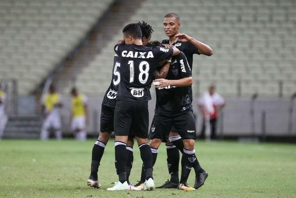 Veja imagens do empate entre Ferroviário-CE e Atlético no Castelão