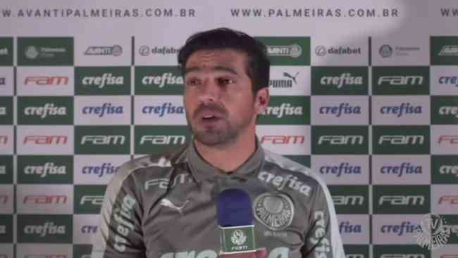 Abel Ferreira criticou arbitragem brasileira aps revs do Palmeiras
